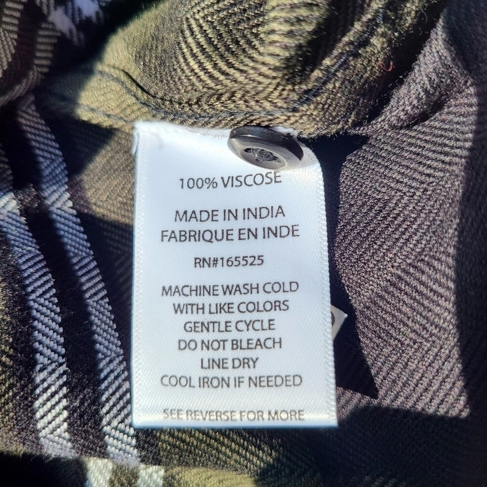Lola River Soft Over-sized Plaid Button-down Shirt, Size Extra Small - Picture 9 of 9